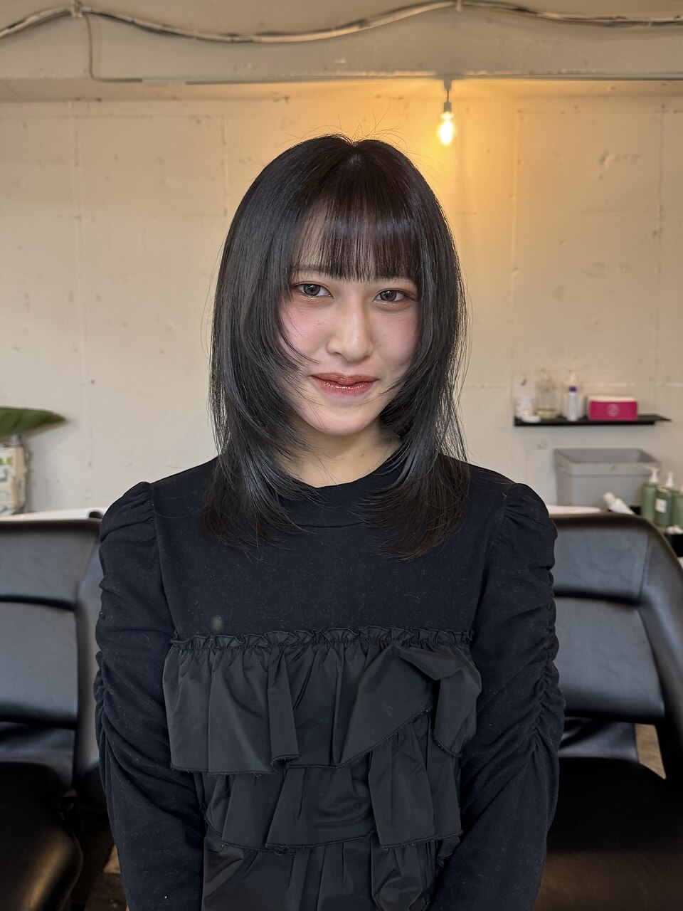 透け感グレー×ザクザクレイヤーカット
